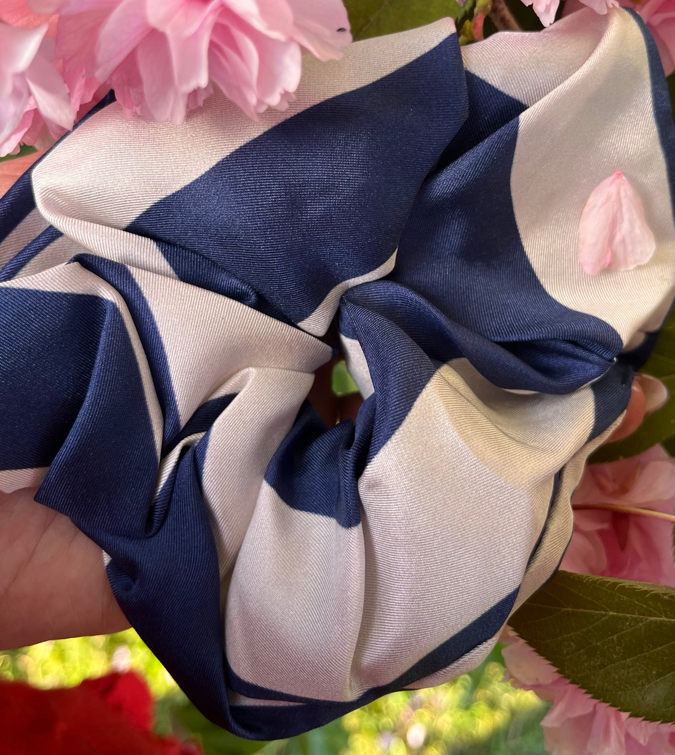 CHOUCHOU 100% SOIE DE MURIER Bleu Marine Élégance